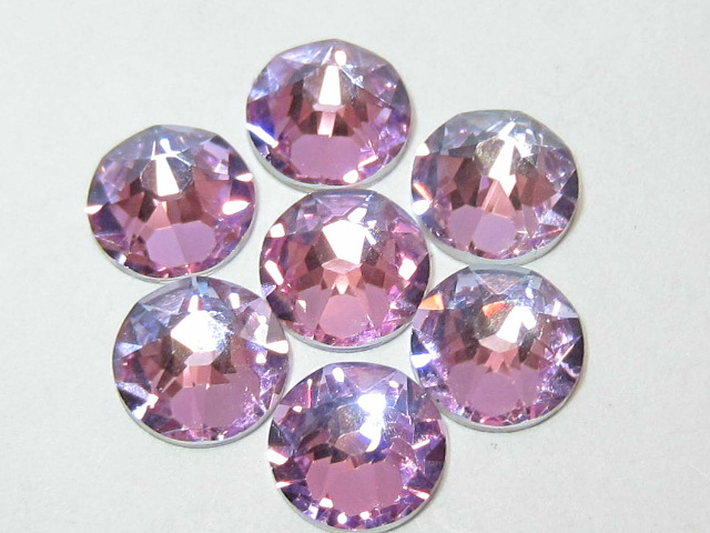 18 pcs. 34ss VITRAIL LIGHT FLATBACK European Rhinestones